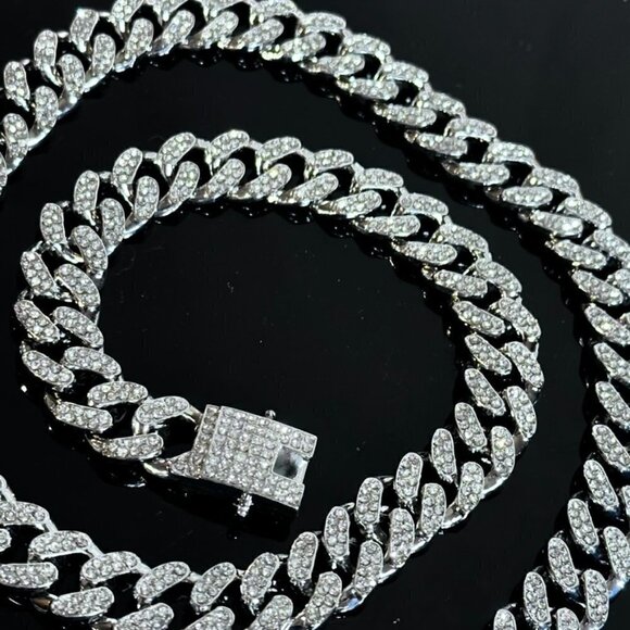 Other - Cuban Link Miami Bling Glittery Silver Unisex necklace Men Women NWT 28"